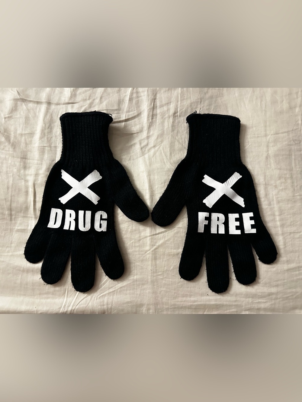 Straight Edge gloves XXX
